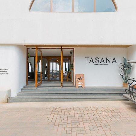 Tasana Bar And Luxury Resort Ko Lan Exterior photo