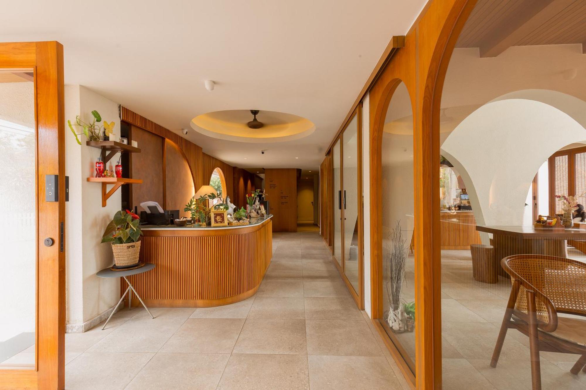 Tasana Bar And Luxury Resort Ko Lan Exterior photo